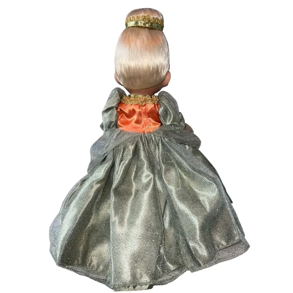 Cinderella Disney parks Pumpkin Cinder-Boo princess Precious Moments Doll whimsy